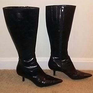 Nine West Pointed Toe low Heel Zipper